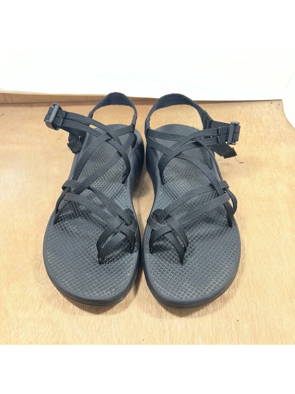 Chaco Women’s Size 11 Waterproof Hiking Sandals Black Strappy